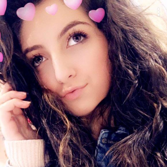 Meet your Posher, Cici - Picture 1 of 1